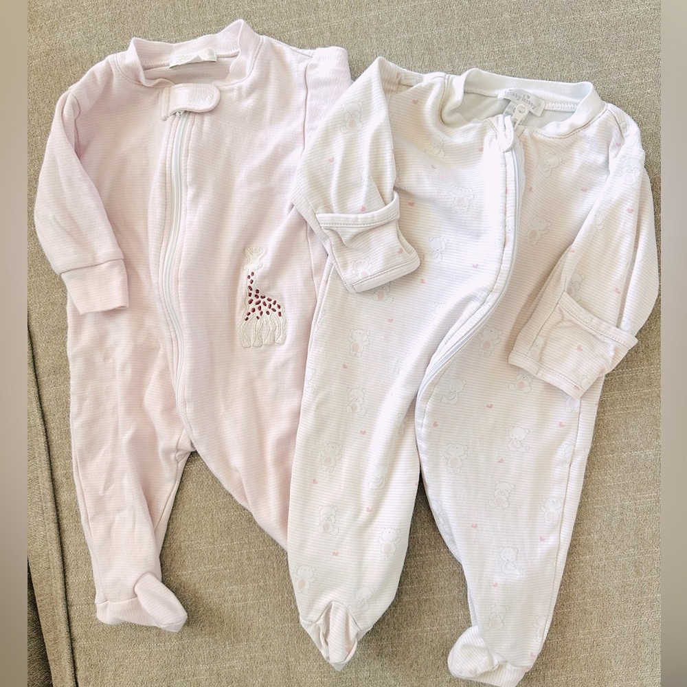 Bundle of two Kissy Kissy zippies